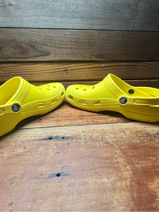 CROCS Classic Slip-On Clog in Yellow - Picture 5 of 9